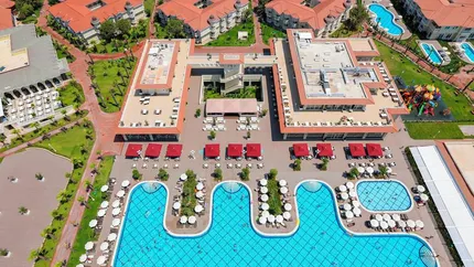 Plănuiți o vacanță pentru anul următor? Un hotel din Antalya anunță cât de mult cresc prețurile în 2024. „Noi, hotelierii, încercăm să majorăm prețul produselor la un nivel mai scăzut”