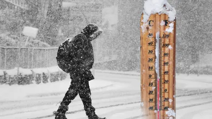 Primii fulgi de zăpadă așteptați în România. Meteorologii Accuweather anunță când va ninge prima dată în sezonul rece 2023