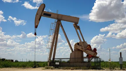 Prețul petrolului a crescut cu peste 2% înainte de reuniunea OPEC+. Îngrijorări cu privire la o nouă scădere a producției