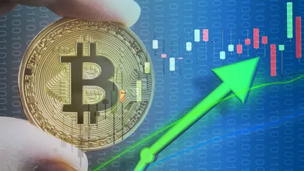 Bitcoin încă atrage pasionaţii de îmbogăţiri rapide. Cea mai cunoscută criptomonedă a revenit pe creştere, la aproape 65.000 de dolari
