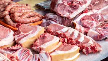 Carnea de porc a înregistrat o creștere-record a prețurilor, în prima săptămână a lui 2024, în România. În UE, prețul cărnii a scăzut la început de an