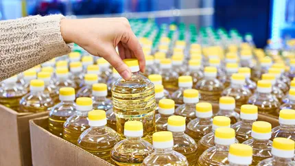 Preţ ulei de floarea-soarelui în România. Cum s-a ajuns la cel mai mic nivel din ultimii doi ani