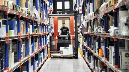 INS: Afacerile din comerțul cu ridicata, în scădere la începutul lui 2026 cu -23% față de decembrie 2025