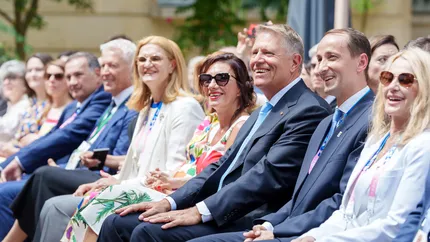 Cât au costat rochia și accesoriile de lux purtate de Carmen Iohannis la inaugurarea Casei României de la JO 2024 de la Paris