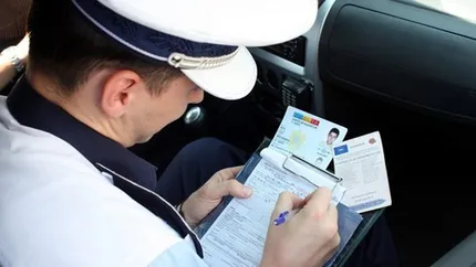 Amendă colosală pentru un șofer de 20 de ani care nu a oprit la semnalele polițiștilor. Cât a trebuit să plătească pentru fapta lui