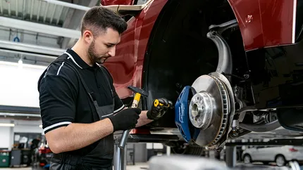 Lovitură pentru BMW: peste 1,5 milioane de maşini, rechemate în service. Probleme descoperite la sistemul de frânare