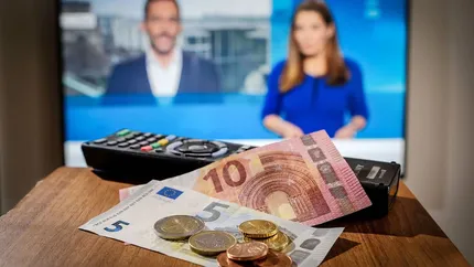 Lovitură pentru sute de mii de români. Ar putea plăti mai mult taxa radio-TV