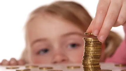 Câți copii au primit alocațiile în noiembrie. Statul a plătit aproape 1,2 miliarde de lei