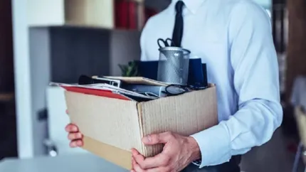 Concedieri pe bandă rulantă într-o companie celebră. 50% dintre angajați sunt dați afară