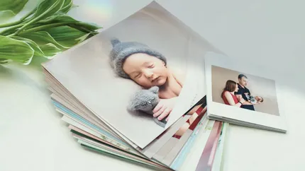 Întoarcere la clasic? Fotografiile pe hârtie câștigă teren în fața celor digitale. De ce se întâmplă asta