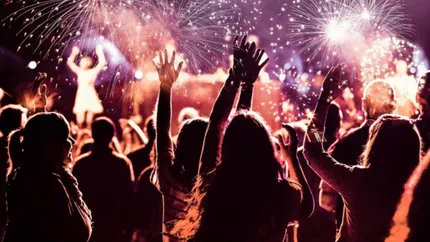 Ce să nu faci în noaptea de Revelion 2025, îți va aduce ghinion tot anul. Respectă aceste tradiții ca să ai parte de noroc