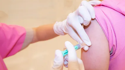 Cât costă vaccinul anti-HPV în România și câte doze se fac. Iată până la ce vârstă se poate face gratuit