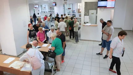 Pensii 2025. Situații în care pensionarii sunt obligați să dea banii înapoi