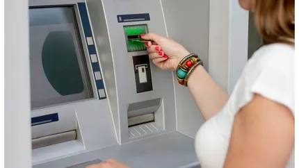 Ce comision plătești dacă scoți bani de la BCR, BRD și ING. Informația importantă pe care trebuie să o știe toți românii