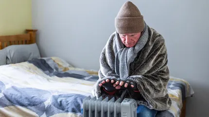 Mii de români au rămas fără apă caldă și căldură! Societatea de termoficare a rămas fără gaz din cauza datoriilor