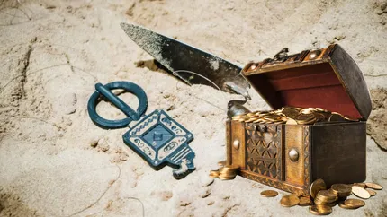 Descoperire uluitoare la Cluj! Fibula imperială din aur masiv și onix, o piesă de tezaur unică în lume, expusă pentru prima dată!