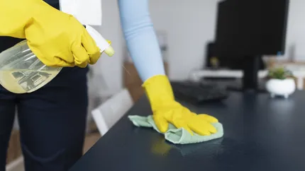 Cum să termini curățenia de Crăciun mai repede. Cele mai bune sfaturi ca să faci casa lună în câteva minute