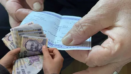 Se schimbă data de plată a pensiilor în decembrie 2024. Când vor ajunge banii pe card, milioane de români trebuie să știe