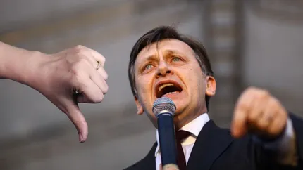 Cei 7 care pot schimba jocul. Cum ar putea Crin Antonescu să rămână fără șansa de a candida. Tensiuni între PSD și PNL