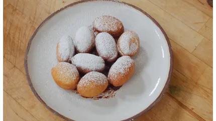 Cum să faci gogoși pufoase și delicioase. Rețeta tradițională din 1957