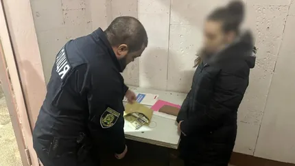 Caz șocant în Ucraina. O femeie, prinsă când își vindea fiica nou-născută pe 20.000 de dolari. Ce voia să își cumpere cu banii