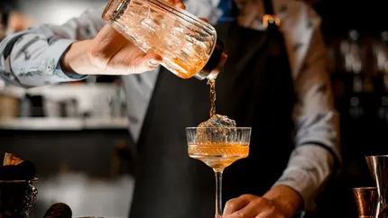 Cel mai exclusivist cocktail din istorie costă 1.200 de euro. Unde se poate bea băutura care promite să să îți schimbe viaţa