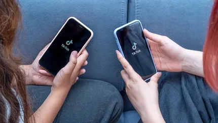 Mai mult de 8 din 10 adolescenţi accesează zilnic platforma TikTok