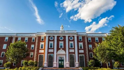 Celebra universitate Harvard oferă școlarizare gratuită! Care sunt condițiile ce trebuie îndeplinite