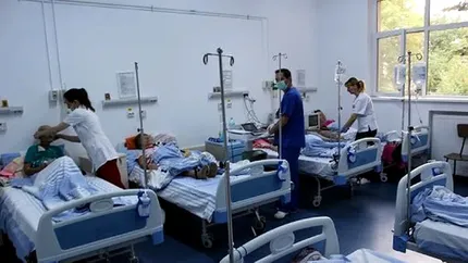 Bolojan a promulgat legea care elimină șpaga pentru medici. Pacientii pot face donatii spitalelor