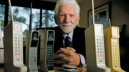 Telefoanele mobile vechi care îţi pot aduce o avere. Uită-te prin sertare după aceste râşniţe care se vând şi cu zeci de mii de euro