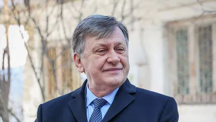 Crin Antonescu, primele declarații după exit-poll-uri: Să sperăm că vom continua împreună în turul doi