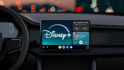 Google permite acum redarea de conținut video prin Android Auto, când mașina e oprită