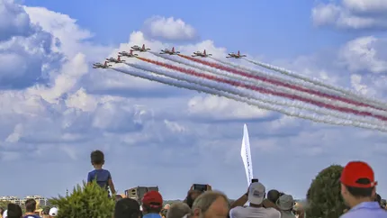 BIAS 2025 revine în București cu trei zile de spectacol aviatic. Care este programul evenimentului și ce nave pot fi admirate