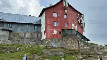 Cabana Babele, scoasă la vânzare! Prețul uriaș cerut pentru acest simbol turistic al munților Bucegi