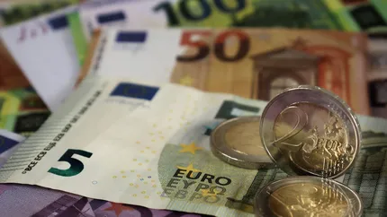 Controale stricte ale preţurilor înainte de trecerea la euro din 2026. Primele măsuri pentru a proteja populaţia de scumpiri