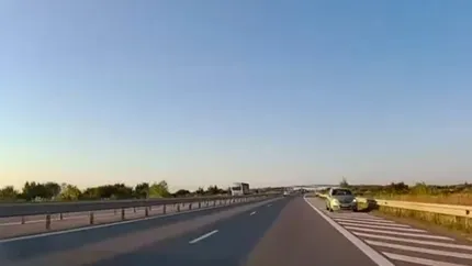 Șofer filmat circulând pe contrasens pe autostrada București-Ploiești, risc major pentru traficul rutier