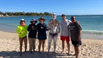 Un american a înotat 47 km într-o singură zi, stabilind două recorduri mondiale
