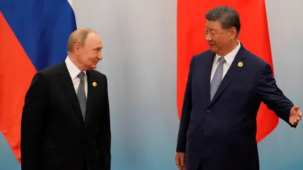 Putin și Xi Jinping și-au uitat microfonul deschis la parada militară din Beijing, în timp ce discutau de „transplanturi de organe”, „nemurire” și „viața la 150 de ani”