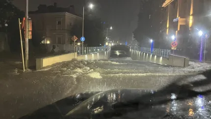 Două decese în Bulgaria după ce ploile torențiale au provocat inundații extinse