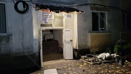 Explozie într-un bloc din Bistriţa. Un bătrân de 77 de ani rănit, zeci de locatari evacuaţi