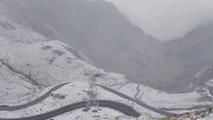 Prognoza meteo 25 octombrie. Vremea se răcește și va ploua. La munte revin lapovița și ninsoarea