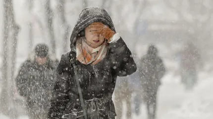 Prognoza meteo decembrie 2025. Meteorologii ninsoare, ploaie cu gheață și ger năprasnic în București