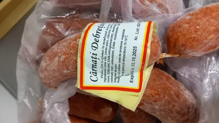 Fructe şi legume mucegăite, produse din carne expirate şi echipamente mizerabile găsite de ANPC la ultimele controale. Au fost date amenzi de 1,4 milioane de lei