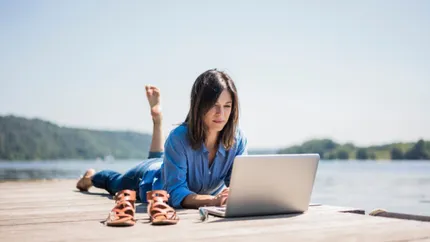 Munca remote, rețeta ehilibrului: Agajații care lucrează de acasă dorm mai mult, mănâncă mai sănătos și sunt mai puțin stresați