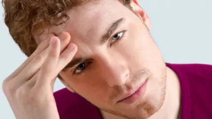 Tinerii, tot mai afectați de probleme de memorie și concentrare. Un semnal de alarmă pentru sănătatea publică