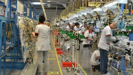 Aproape 1.000 de angajaţi concediaţi după ce încă o fabrică din România se închide. Noi investitori ar putea revitaliza zona