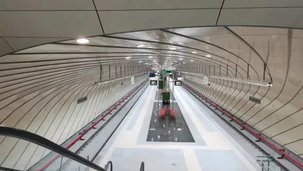 Cea mai nouă magistrală de metrou din București, ocolită de călători la cinci ani de la inaugurare. Traficul pe Magistrala 5 Drumul Taberei – Eroilor este de trei ori mai mic decât cel de pe tronsonul Eroilor-Preciziei