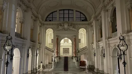 Curtea de Apel Bucureşti, aşteptată să decidă asupra suspendării judecătorilor CCR Busuioc şi Dragoş