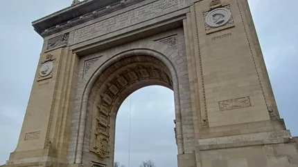 De la stucatură la granit: povestea fascinantă a Arcului de Triumf și a arhitectului care l-a ridicat