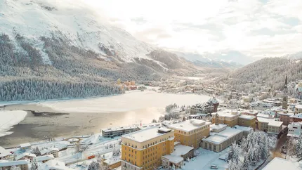 St. Moritz, paradisul elvețian al luxului de iarnă: schi, spa-uri exclusiviste și experiențe gourmet pentru cei bogați